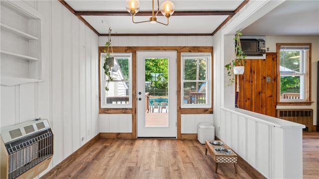 38 Fairfield Court, Warwick, RI 02889