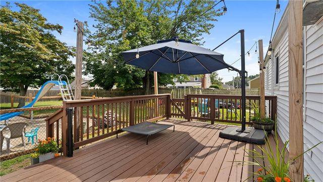 38 Fairfield Court, Warwick, RI 02889