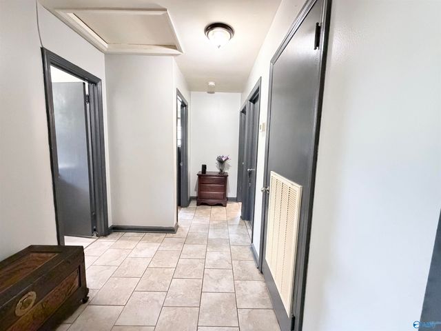 1414 10th Avenue SE, Decatur, AL 35601