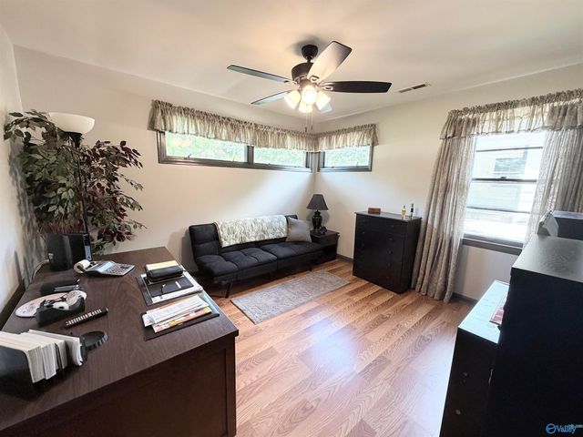 1414 10th Avenue SE, Decatur, AL 35601