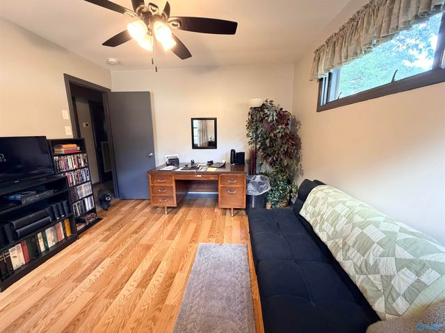 1414 10th Avenue SE, Decatur, AL 35601