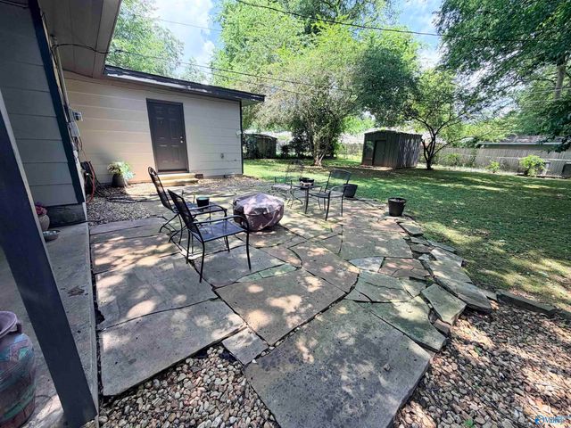 1414 10th Avenue SE, Decatur, AL 35601