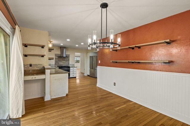 31 SIGNAL DR, Voorhees, NJ 08043