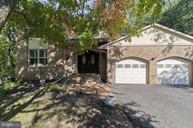 31 SIGNAL DR, Voorhees, NJ 08043