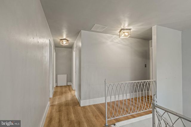 31 SIGNAL DR, Voorhees, NJ 08043