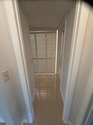 5930 Whispering Pine Way B-1, Greenacres, FL 33463