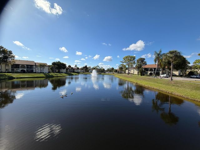 5930 Whispering Pine Way B-1, Greenacres, FL 33463