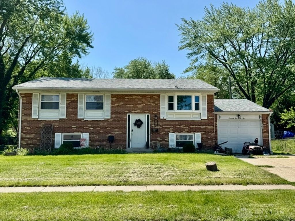 7232 Cosner Drive, Huber Heights, OH 45424