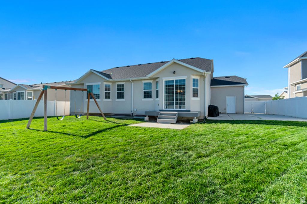 1403 E LOWE PEAK DR, Eagle Mountain, UT 84005 — photo 4