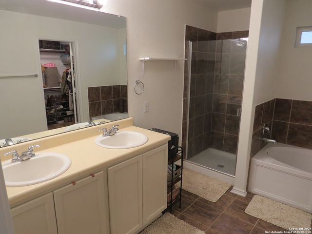 10111 STRASBOURG WAY, Schertz, TX 78154