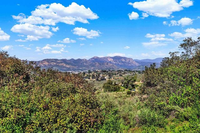 1507 Calabria St, Santee, CA 92071