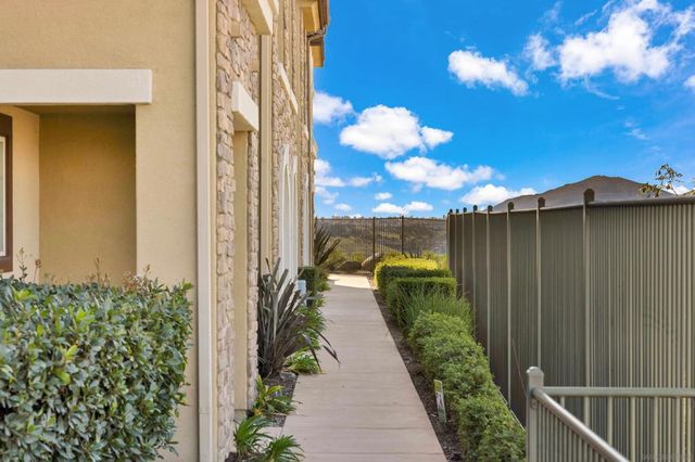 1507 Calabria St, Santee, CA 92071