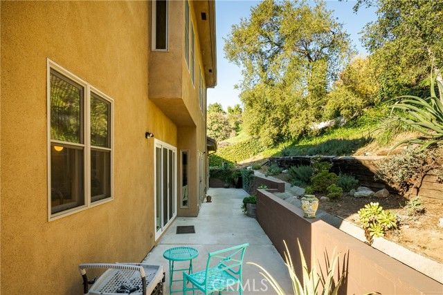 543 Canyon Heights Drive, Azusa, CA 91702