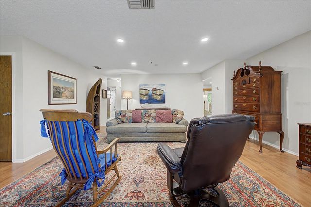 8270 SYCAMORE DRIVE, New Port Richey, FL 34654
