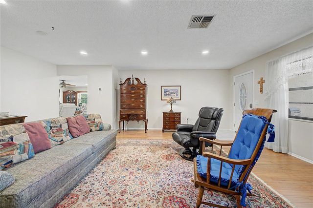 8270 SYCAMORE DRIVE, New Port Richey, FL 34654