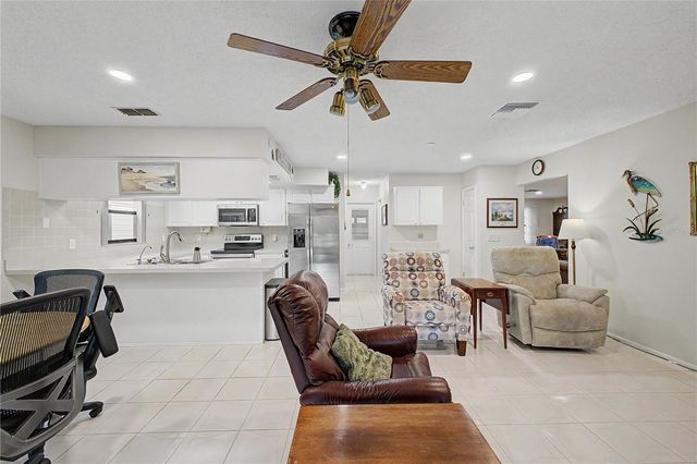 8270 SYCAMORE DRIVE, New Port Richey, FL 34654