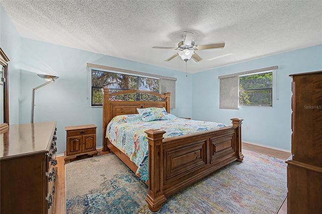 8270 SYCAMORE DRIVE, New Port Richey, FL 34654