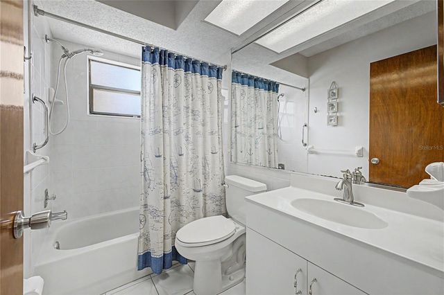 8270 SYCAMORE DRIVE, New Port Richey, FL 34654