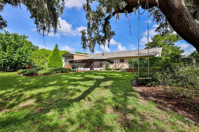 8270 SYCAMORE DRIVE, New Port Richey, FL 34654