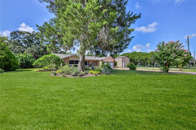 8270 SYCAMORE DRIVE, New Port Richey, FL 34654