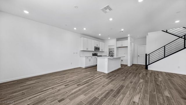 1470 Hopeful Lark Lane, Las Vegas, NV 89138