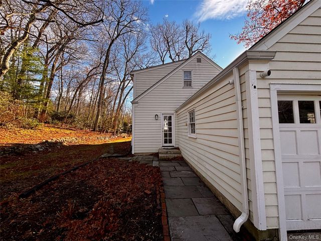 67 Turkey Lane, Cold Spring Harbor, NY 11724