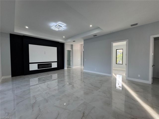 10474 Winnipeg ST, Port Charlotte, FL 33981