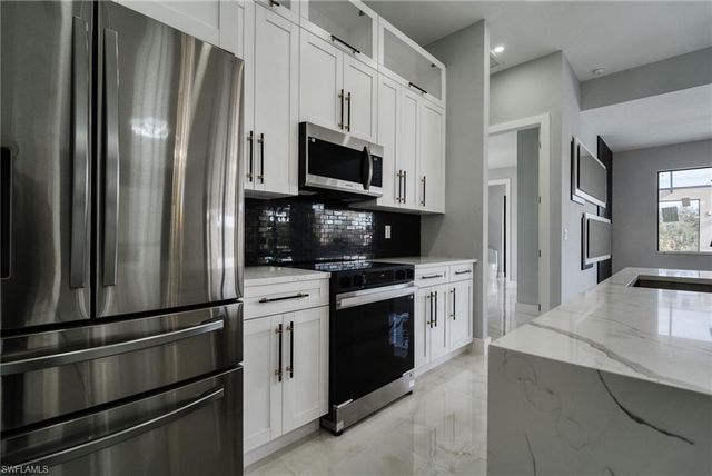 10474 Winnipeg ST, Port Charlotte, FL 33981