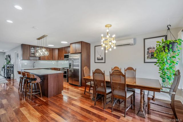 682 Lexington Avenue, Brooklyn, NY 11221