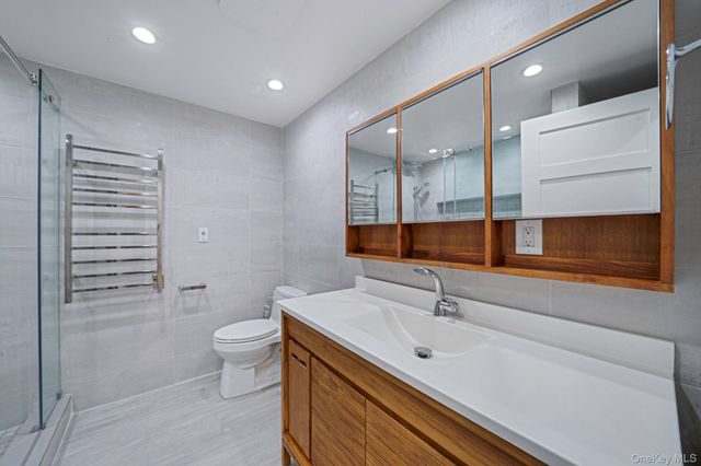 682 Lexington Avenue, Brooklyn, NY 11221