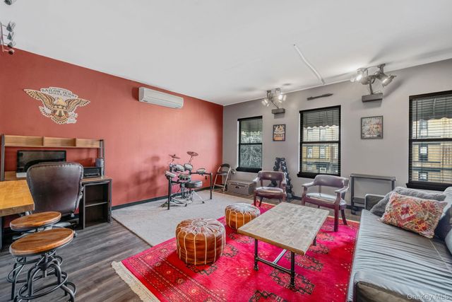 682 Lexington Avenue, Brooklyn, NY 11221