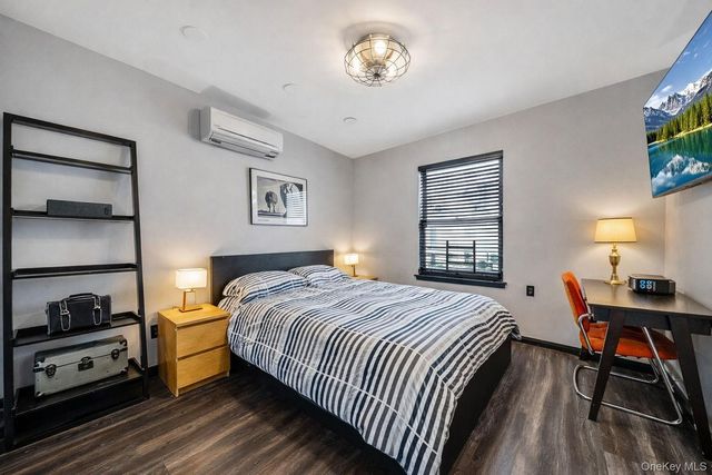 682 Lexington Avenue, Brooklyn, NY 11221