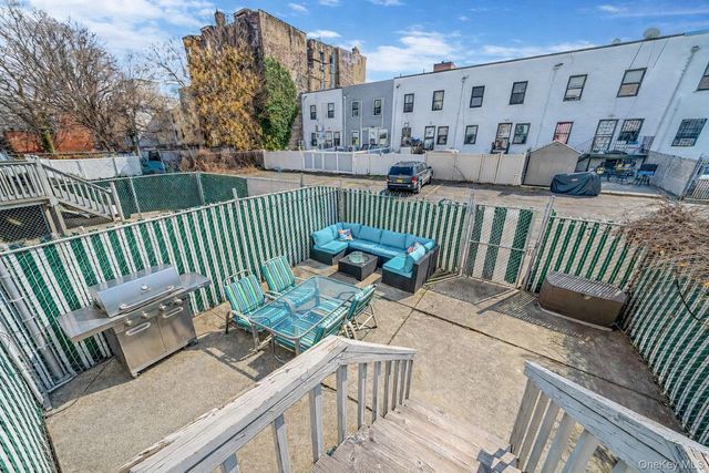682 Lexington Avenue, Brooklyn, NY 11221
