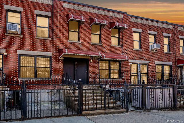 682 Lexington Avenue, Brooklyn, NY 11221
