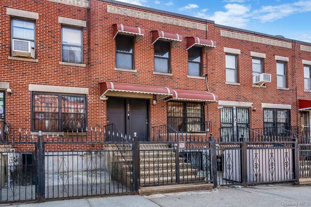 682 Lexington Avenue, Brooklyn, NY 11221