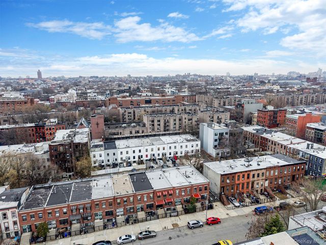 682 Lexington Avenue, Brooklyn, NY 11221