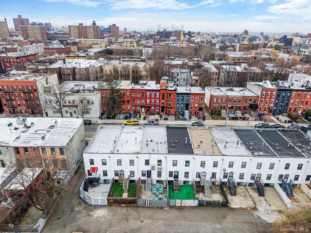 682 Lexington Avenue, Brooklyn, NY 11221