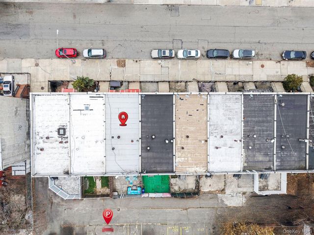 682 Lexington Avenue, Brooklyn, NY 11221