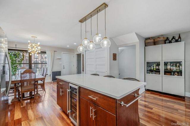 682 Lexington Avenue, Brooklyn, NY 11221