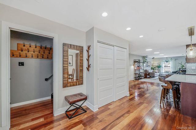 682 Lexington Avenue, Brooklyn, NY 11221