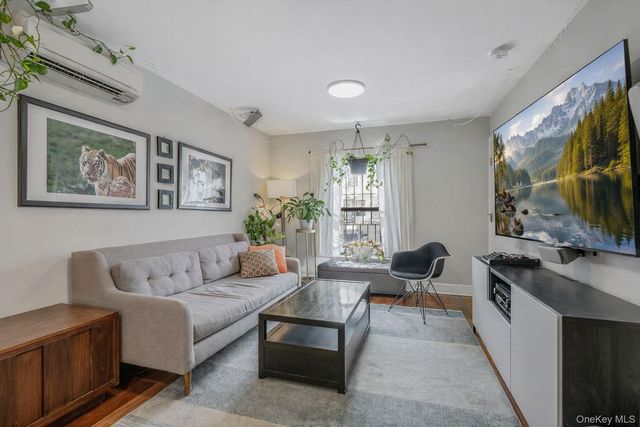 682 Lexington Avenue, Brooklyn, NY 11221