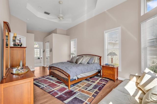 12040 NW 49th Dr, Coral Springs, FL 33076