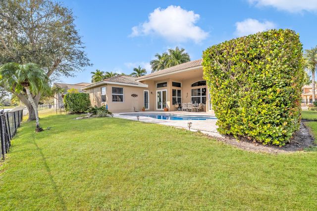 12040 NW 49th Dr, Coral Springs, FL 33076