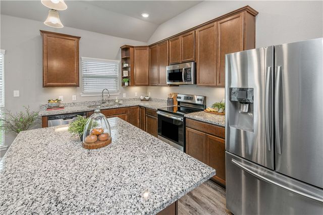 2006 Bleeker Cove, Bryan, TX 77807