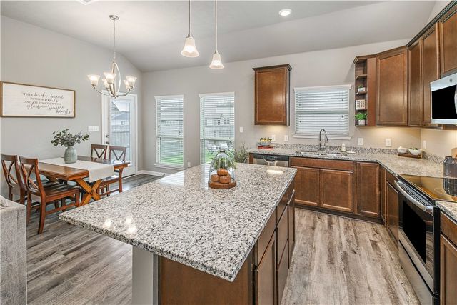 2006 Bleeker Cove, Bryan, TX 77807