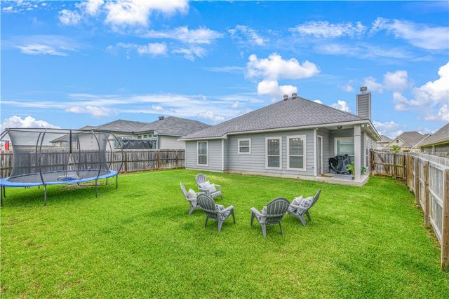2006 Bleeker Cove, Bryan, TX 77807