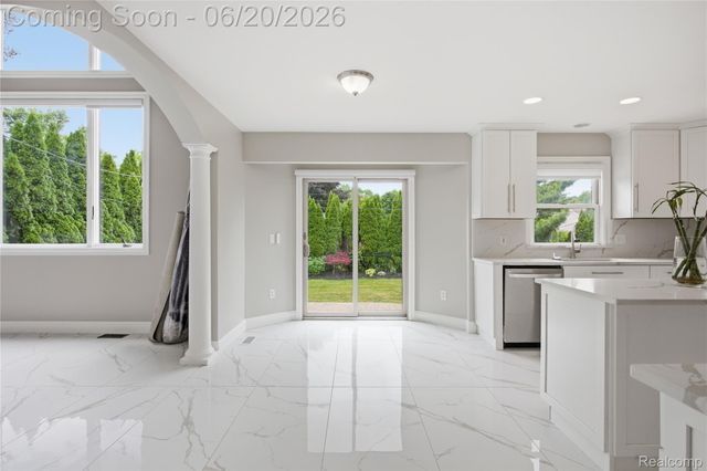8873 Northern Avenue, Plymouth Charter Township, MI 48170