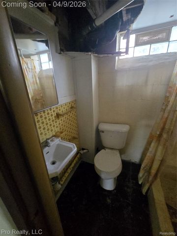 18288 Glastonbury Road, Detroit, MI 48219