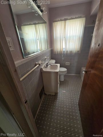 18288 Glastonbury Road, Detroit, MI 48219