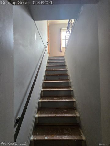 18288 Glastonbury Road, Detroit, MI 48219